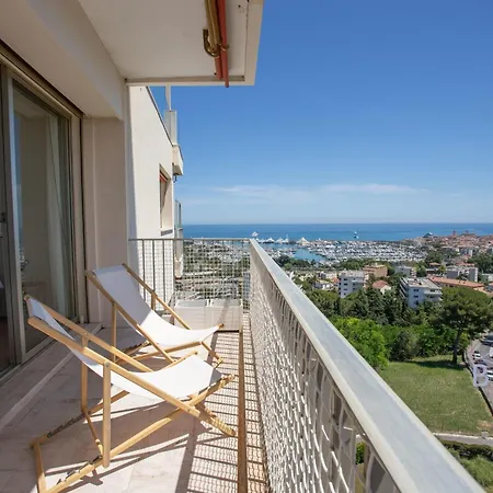 Apartamento Smart Flat In Sea View Ac Parking And Pool