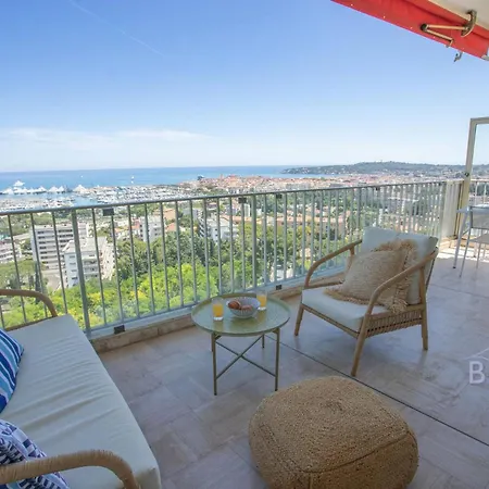 Smart Flat In Sea View Ac Parking And Pool Antibes