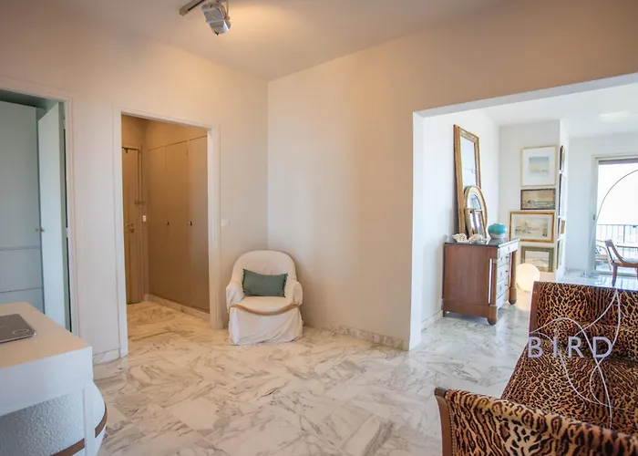 Smart Flat In Sea View Ac Parking And Pool